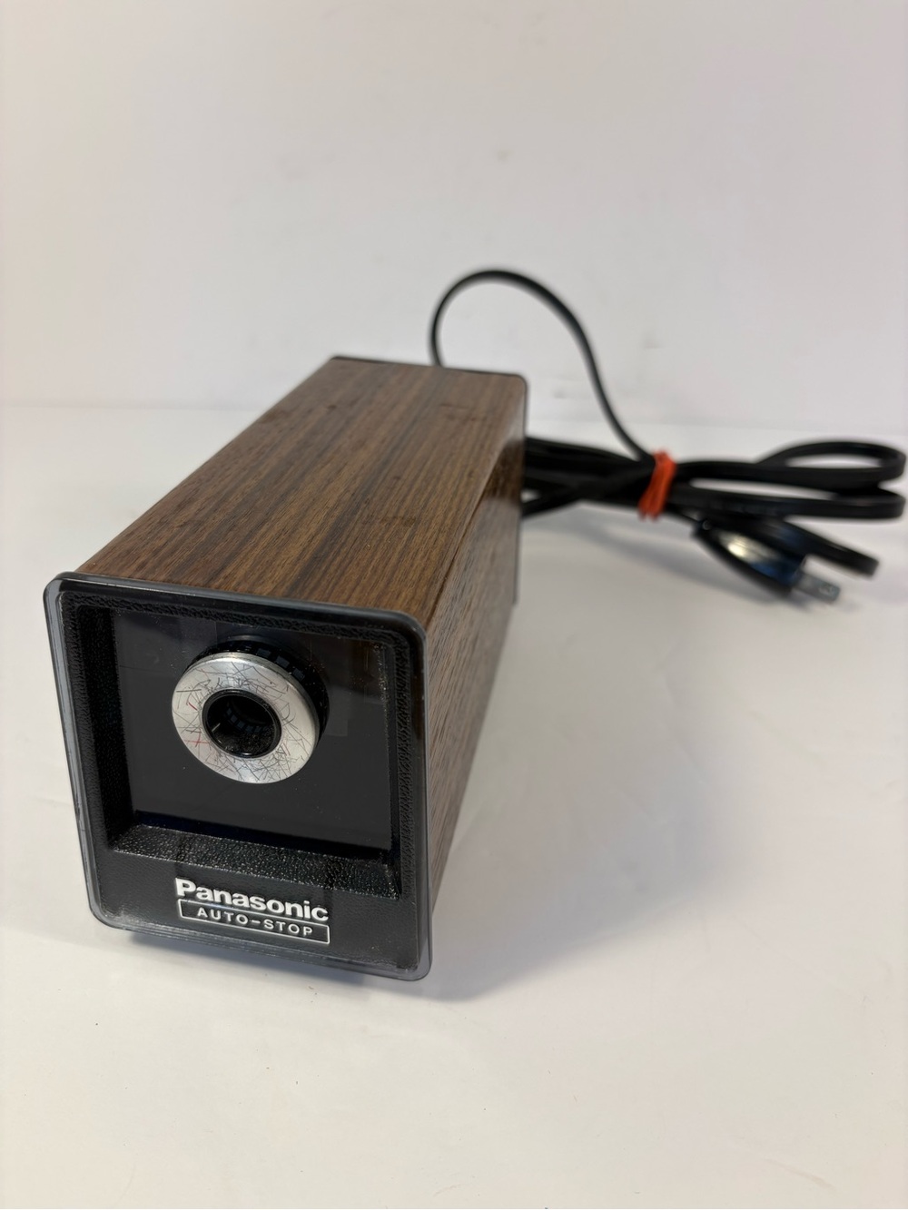 Panasonic Auto-Stop Electric Pencil Sharpener (Model KP-77N)Vintage